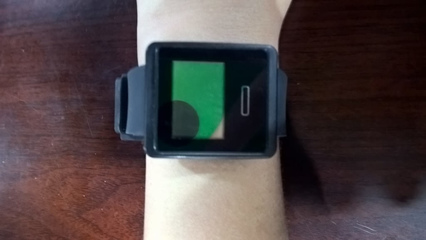 连爱科技智能手表 公交出行与空中充值的便捷之选